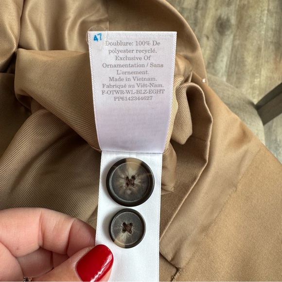 NWT! Everlane Oversized The ’80s Blazer - Color: Ash Brown - Picture 7 of 11